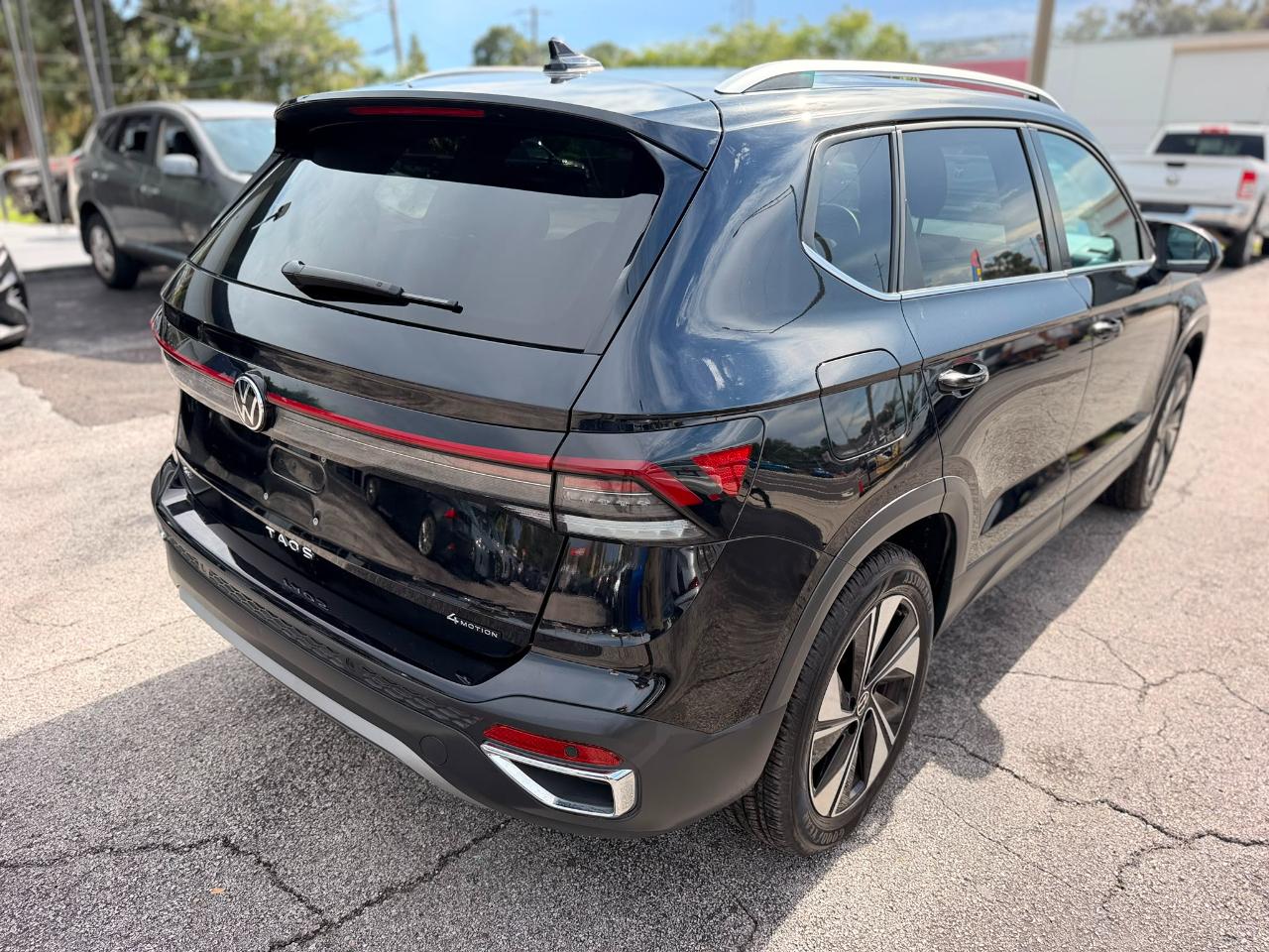 Volkswagen Taos SE 4Motion 2025