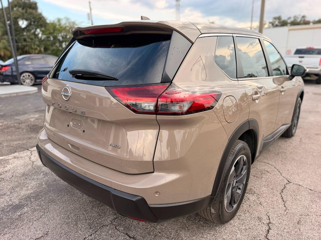 Nissan Rogue SV AWD 2025