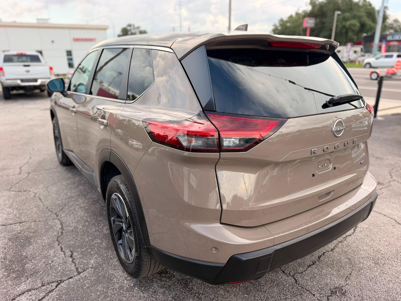 Nissan Rogue SV AWD 2025