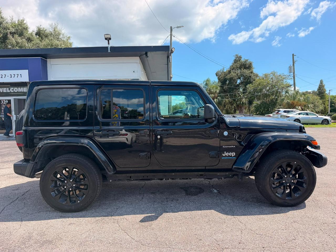 Jeep Wrangler 4xe Sahara 2024