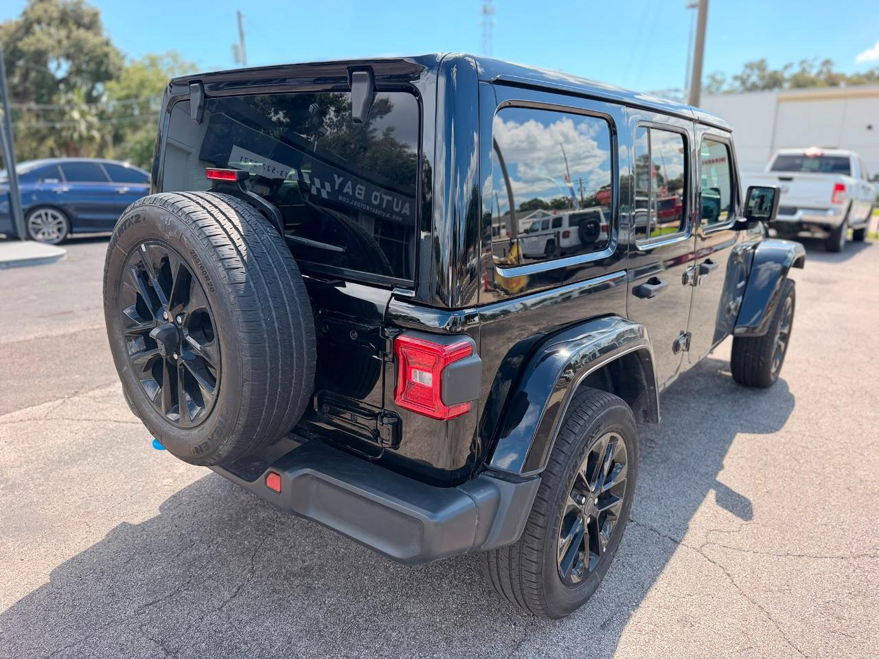 Jeep Wrangler 4xe Sahara 2024
