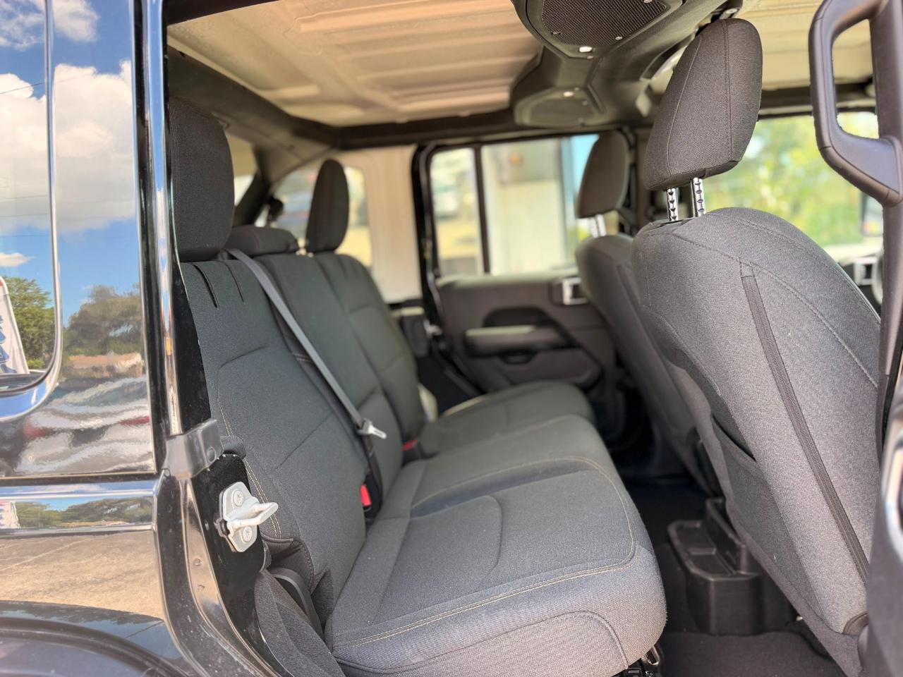 Jeep Wrangler 4xe Sahara 2024