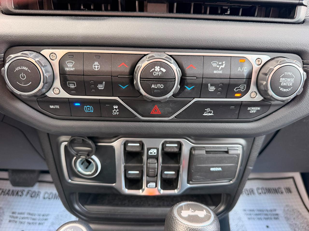 Jeep Wrangler 4xe Sahara 2024
