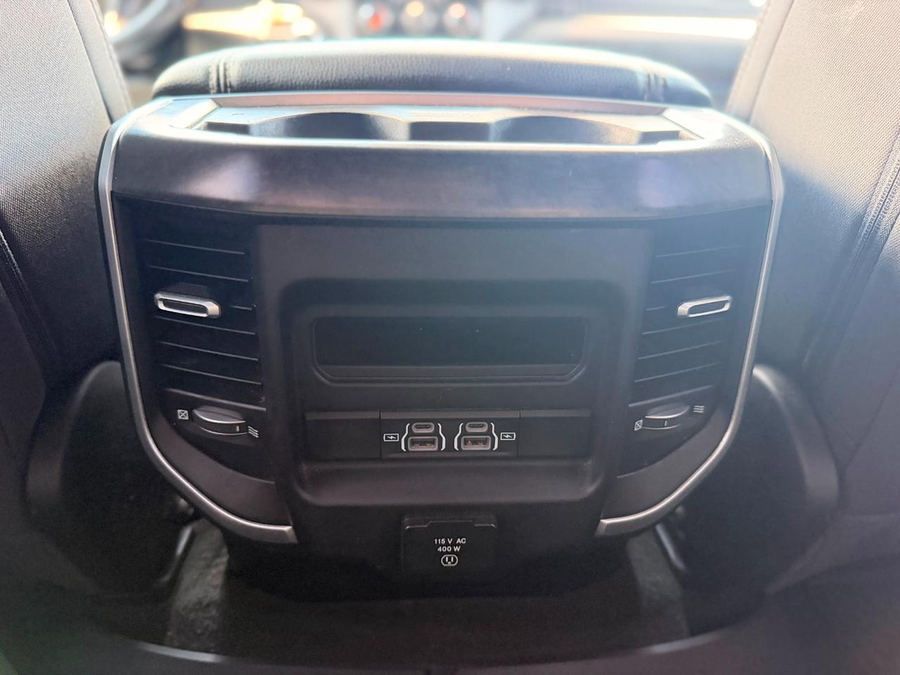 RAM 1500 Big Horn Crew Cab SWB 4WD 2022