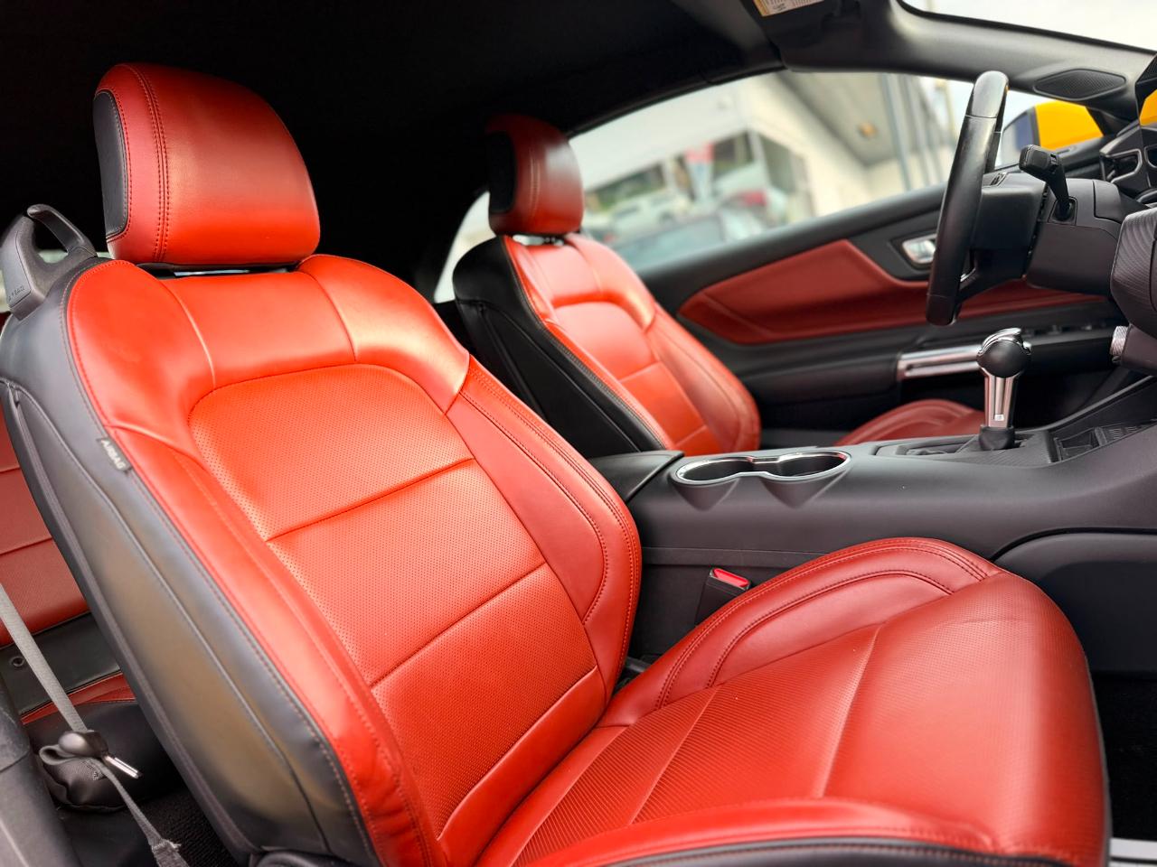 Ford Mustang EcoBoost Premium Convertible 2024