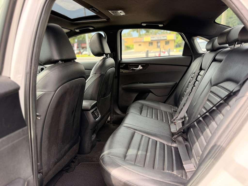 Kia Forte GT Line 2024