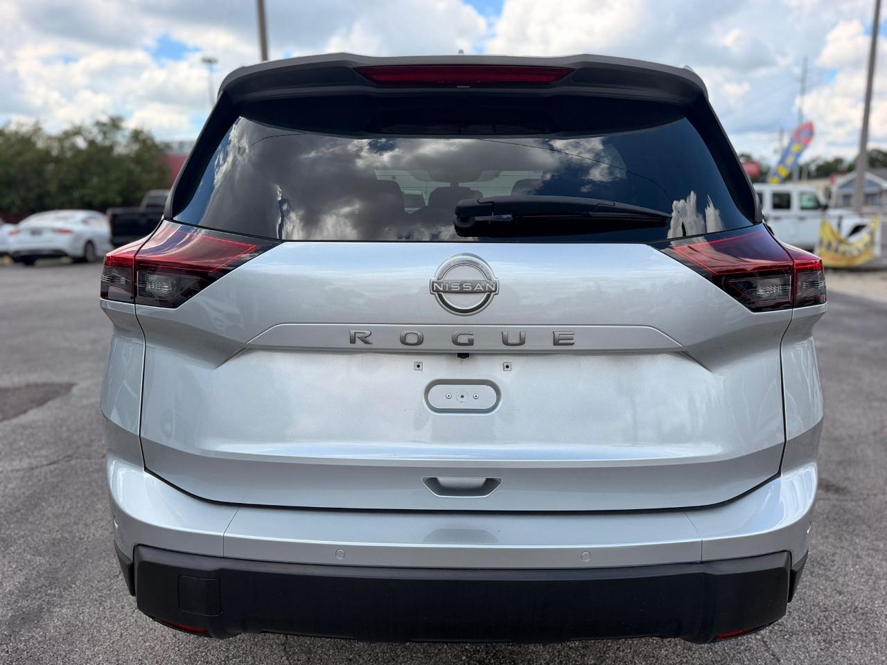 Nissan Rogue SV AWD 2025