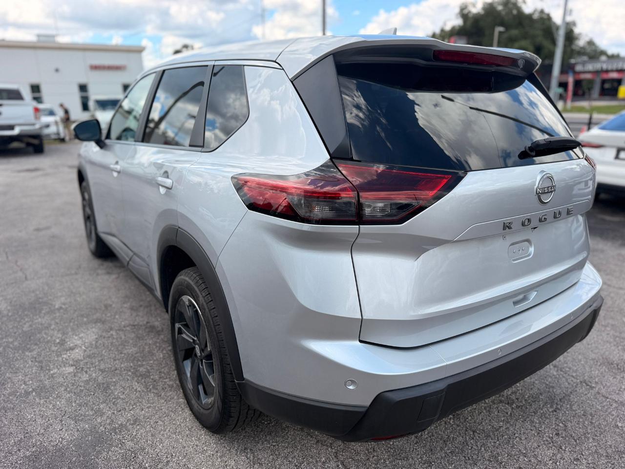 Nissan Rogue SV AWD 2025