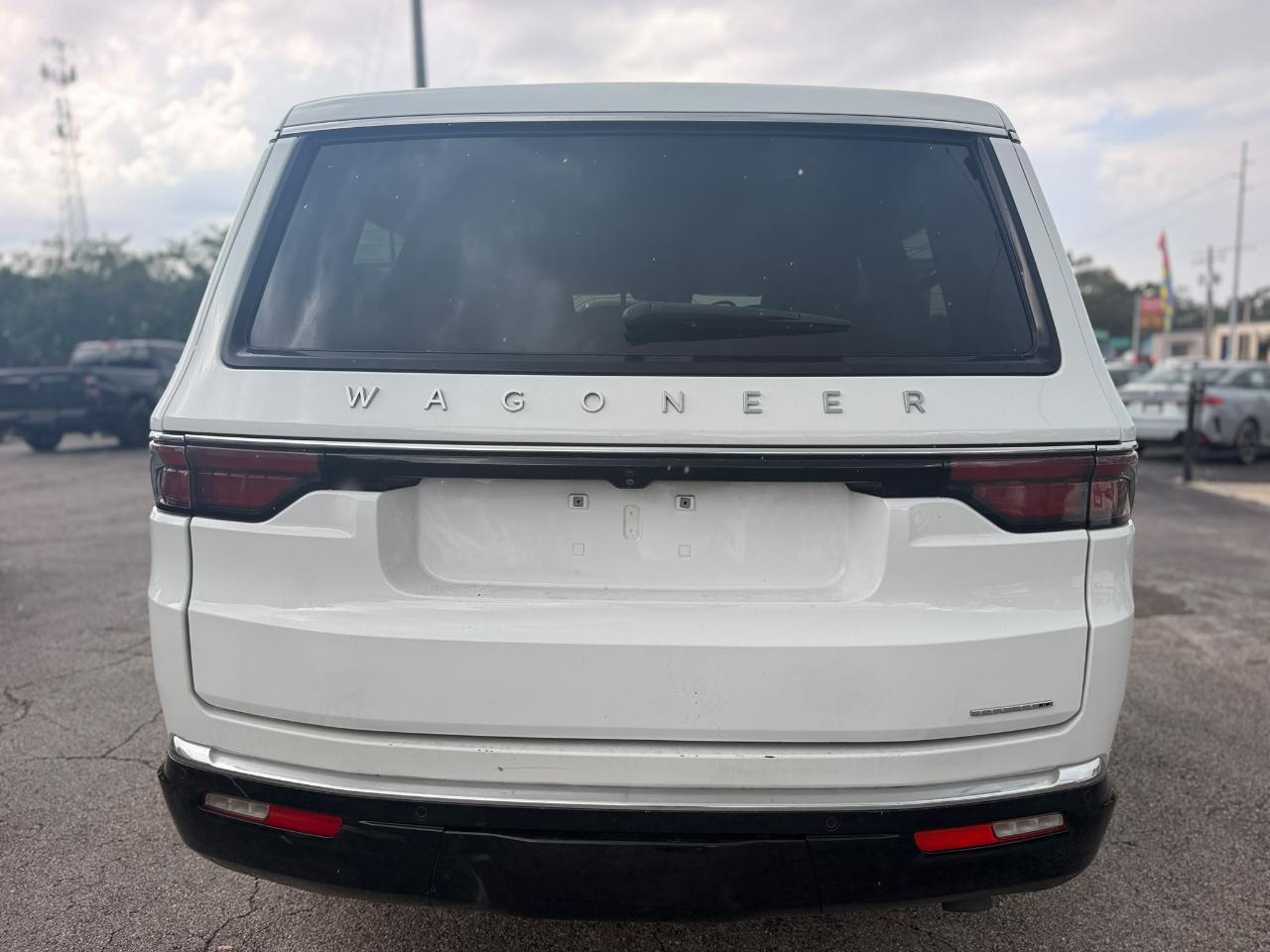 Jeep Wagoneer Series II 2024