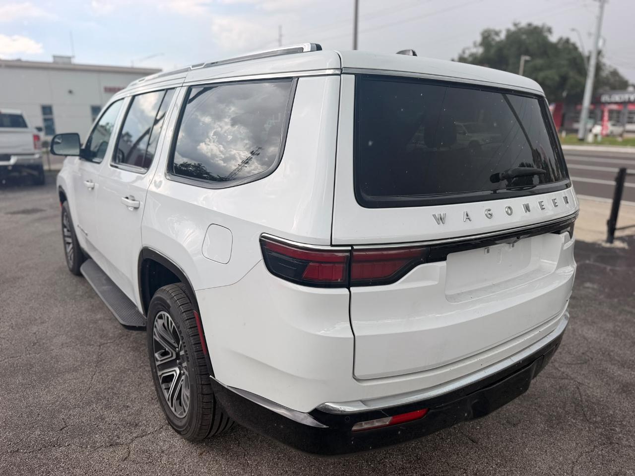 Jeep Wagoneer Series II 2024