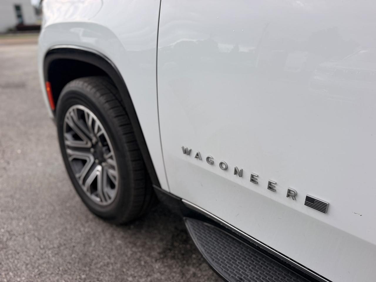 Jeep Wagoneer Series II 2024