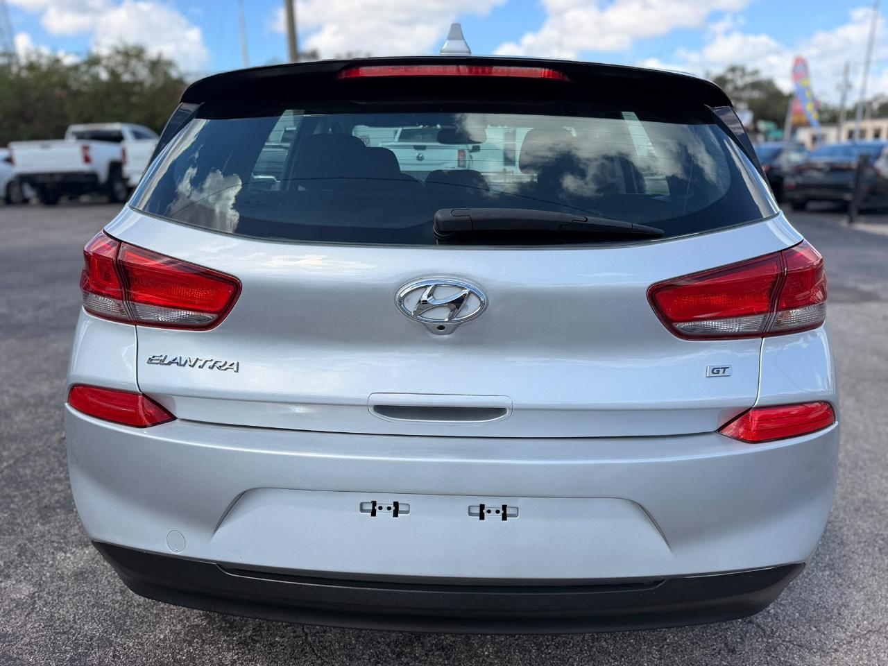 Hyundai Elantra GT 2.0L 6A 2018