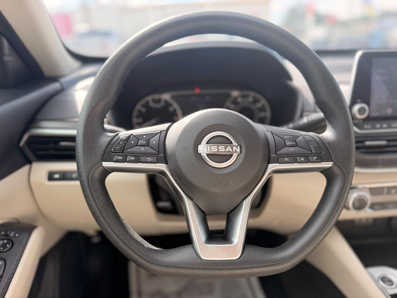 Nissan Altima 2.5 SV 2025