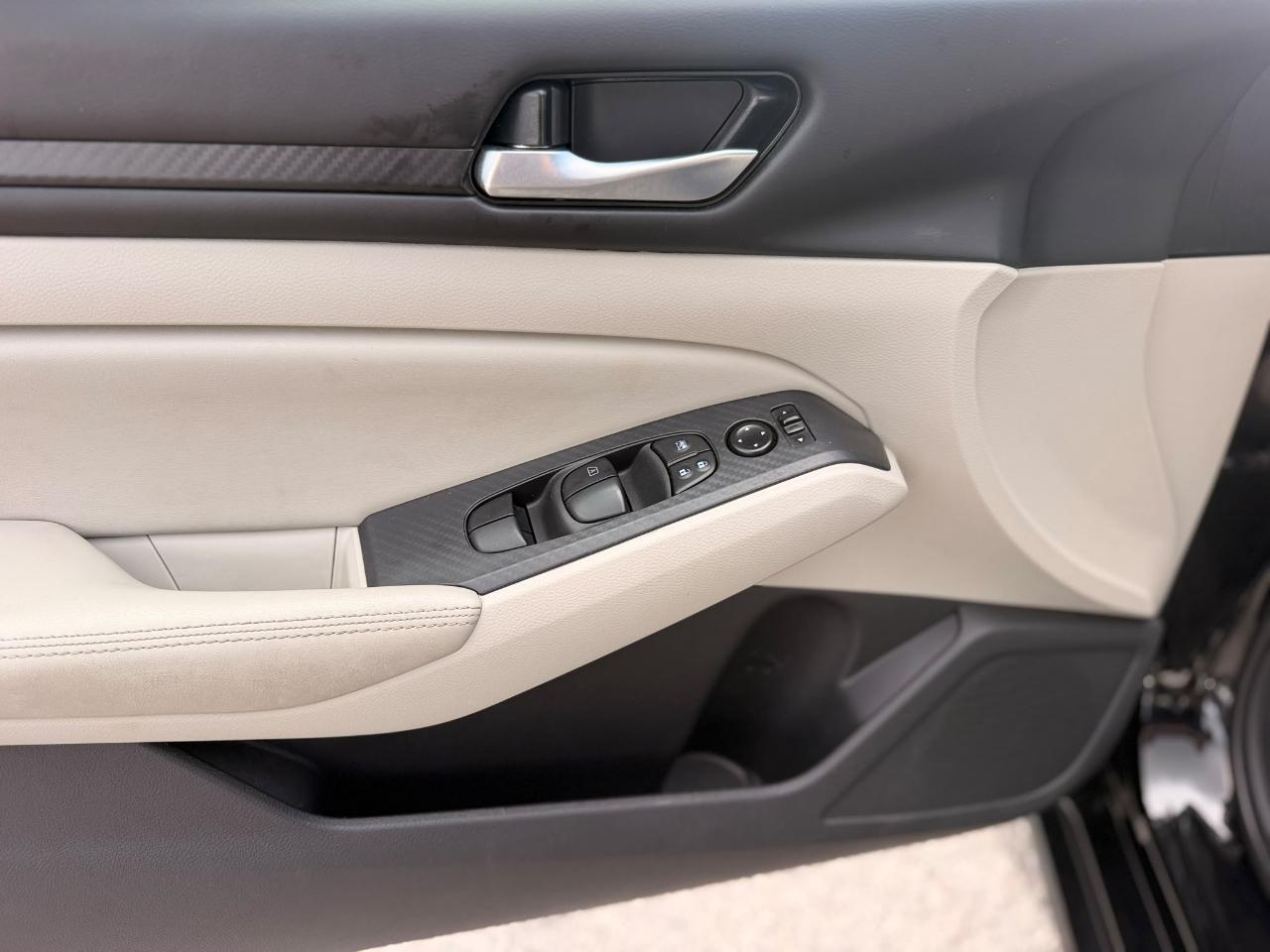 Nissan Altima 2.5 SV 2025