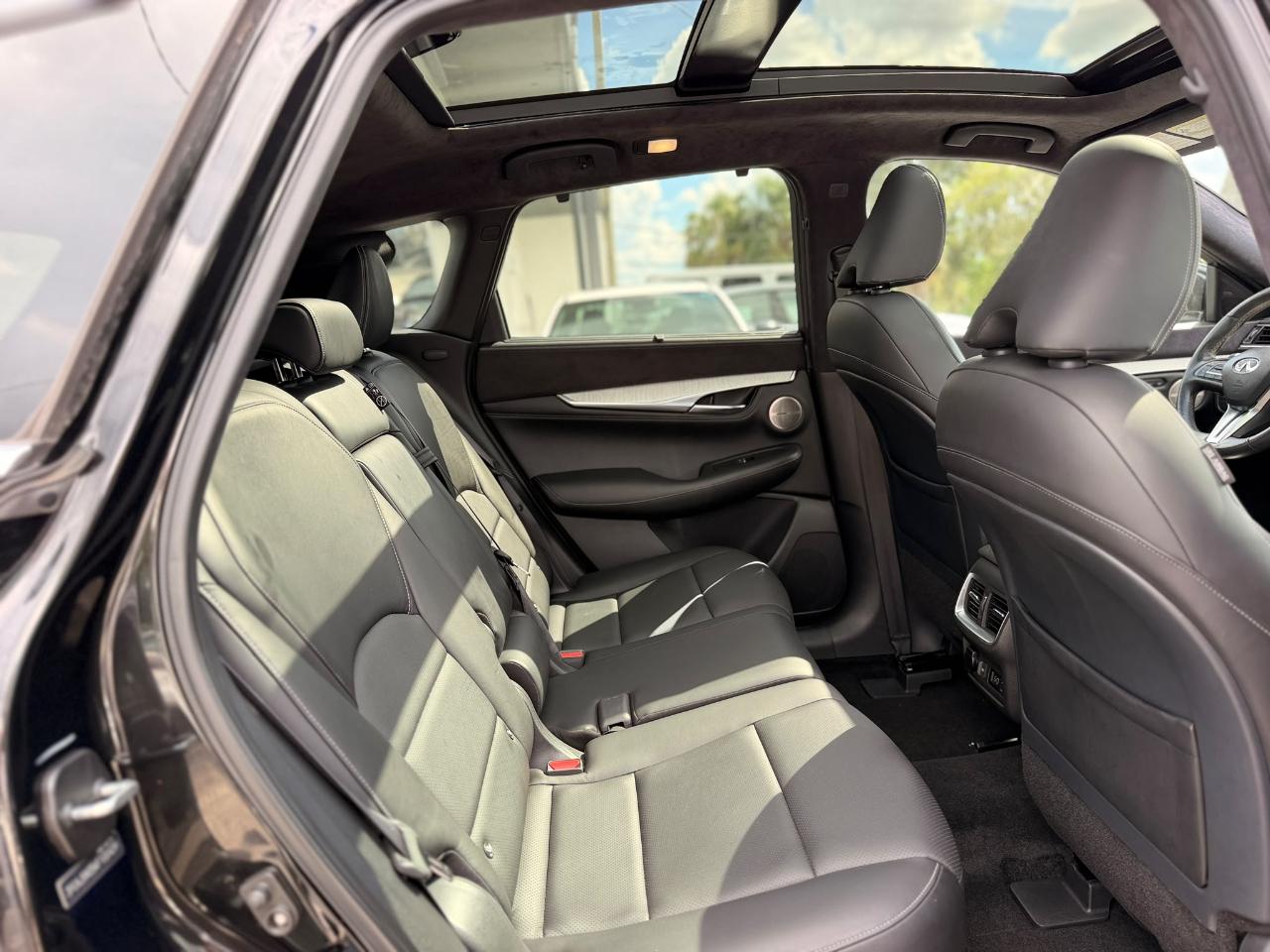 Infiniti QX50 ESSENTIAL AWD 2019