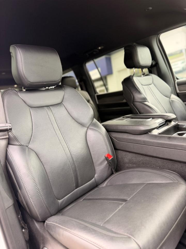 Jeep Wagoneer L Series II 4x2 2024