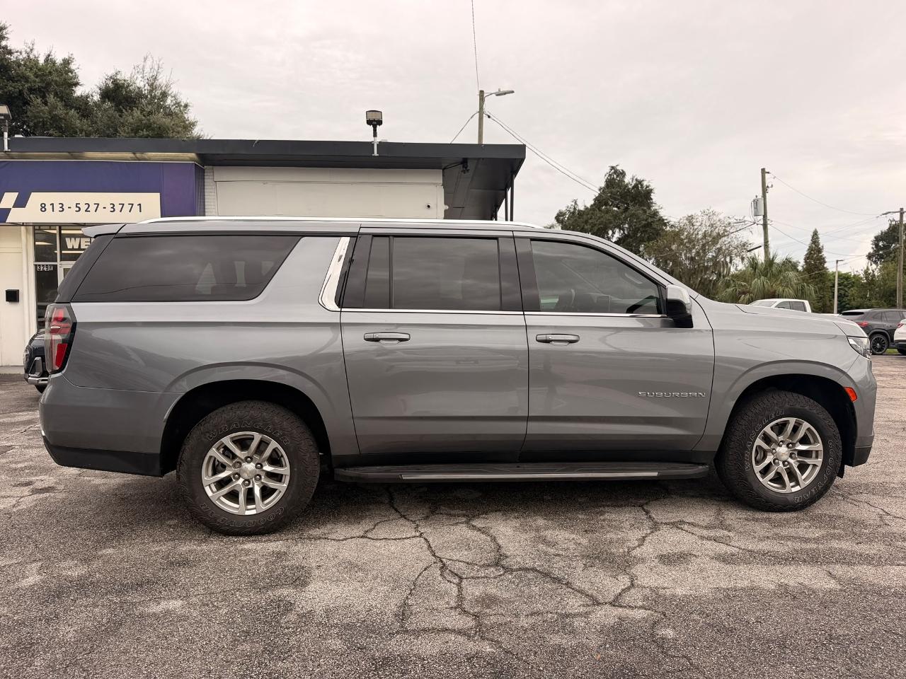 Chevrolet Suburban LT 2WD 2021