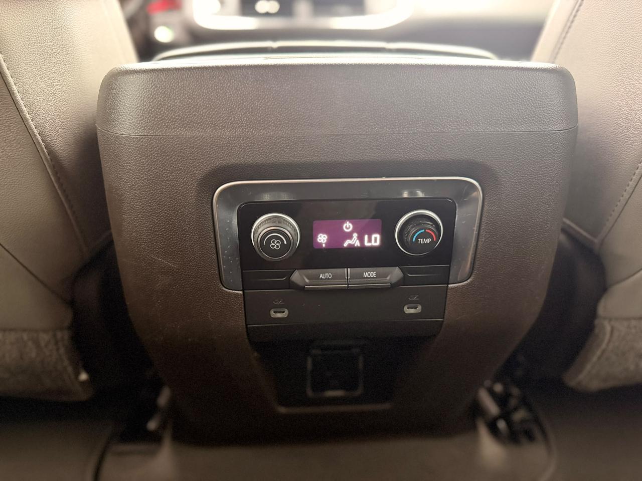 Chevrolet Suburban LT 2WD 2021