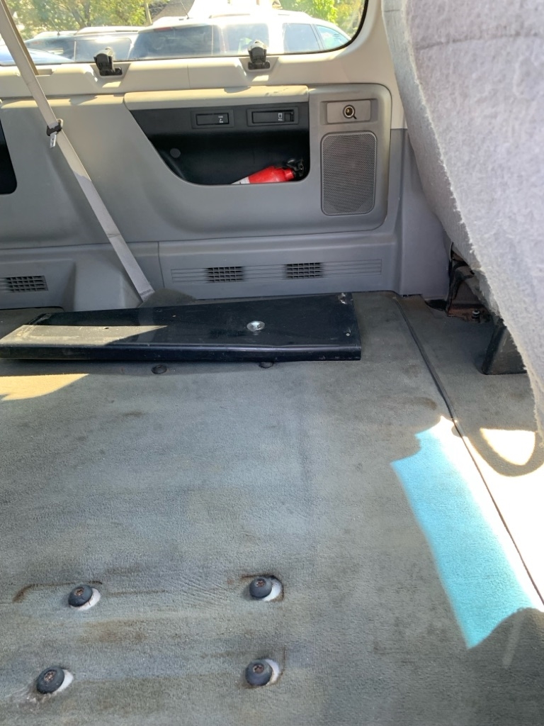 Ford Econoline E-150 XL 2008
