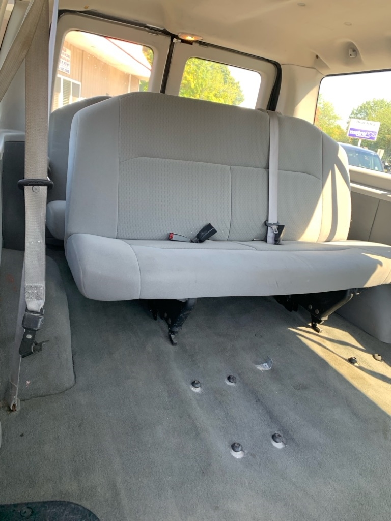 Ford Econoline E-150 XL 2008