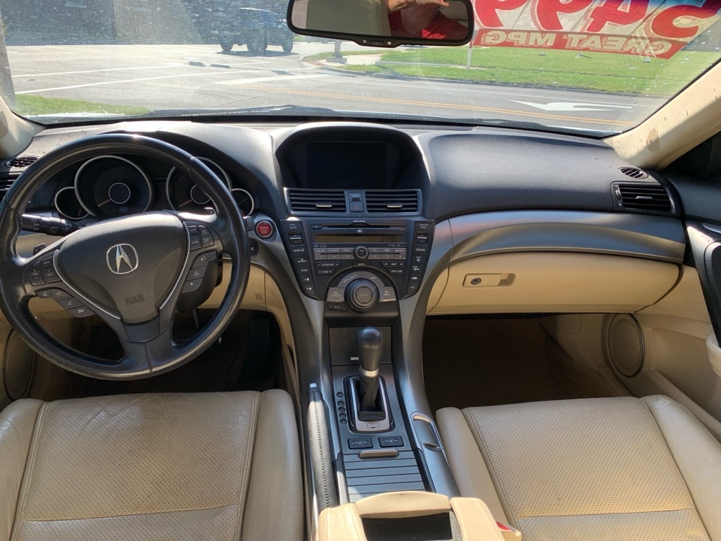 Acura TL 5-Speed AT with Tech Package 2009