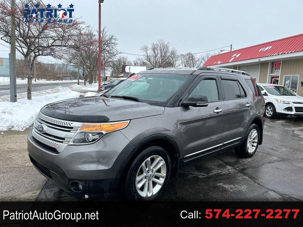 2012 Ford Explorer XLT's photo