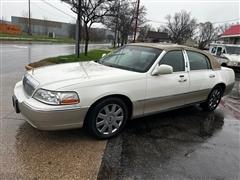 2004 Lincoln Town Car 