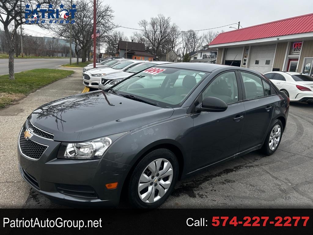 2013 Chevrolet Cruze LS Manual
