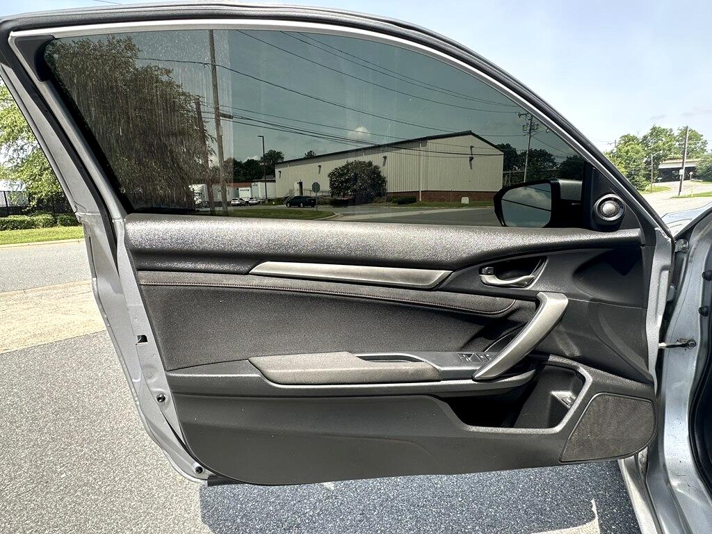 2017 Honda Civic EX-T photo 10