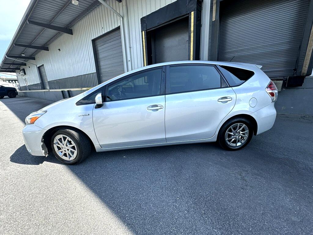 2015 Toyota Prius V Two photo 2