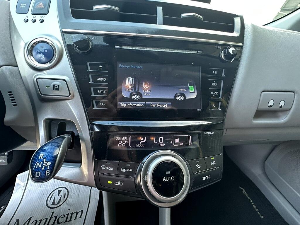2015 Toyota Prius V Two photo 17