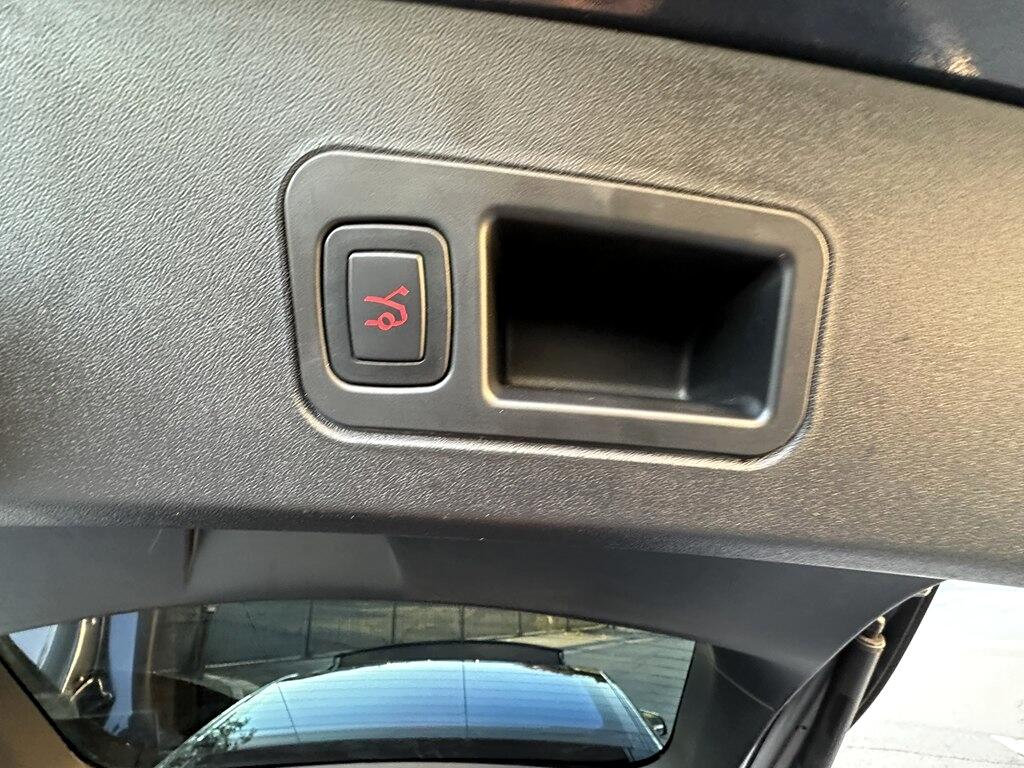 2018 Tesla Model S photo 30