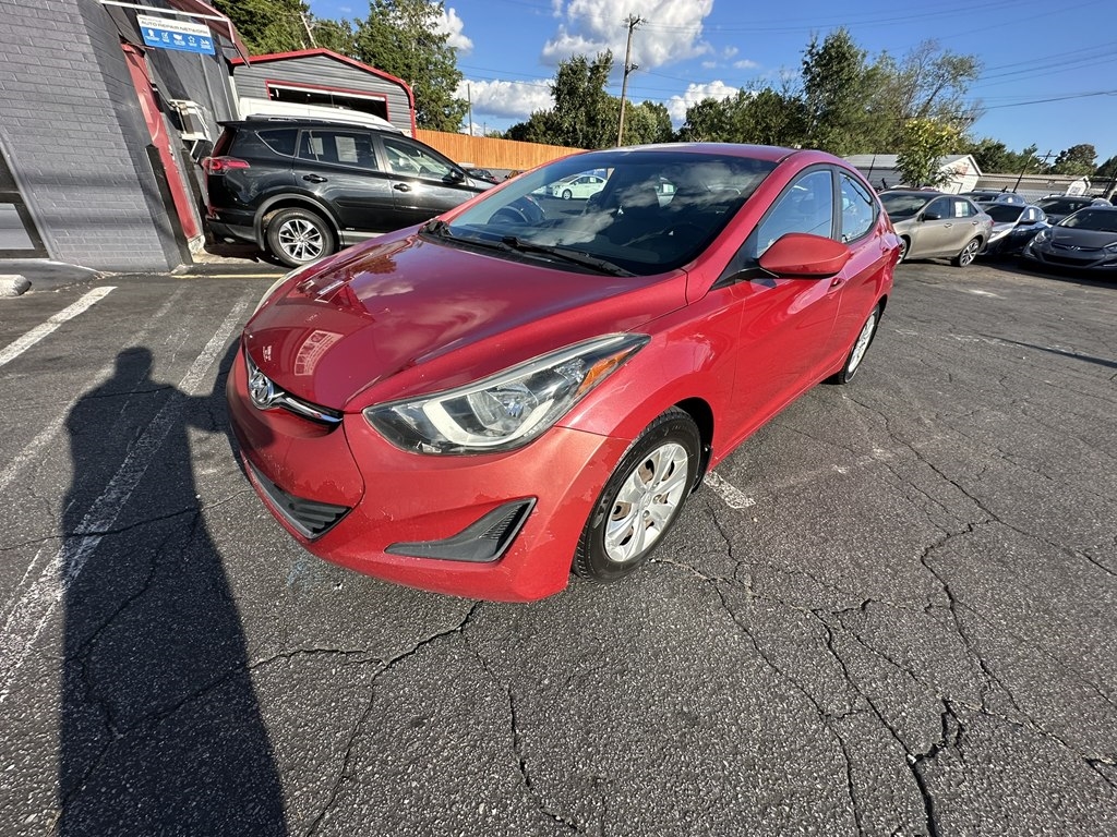 2016 Hyundai Elantra SE 6AT