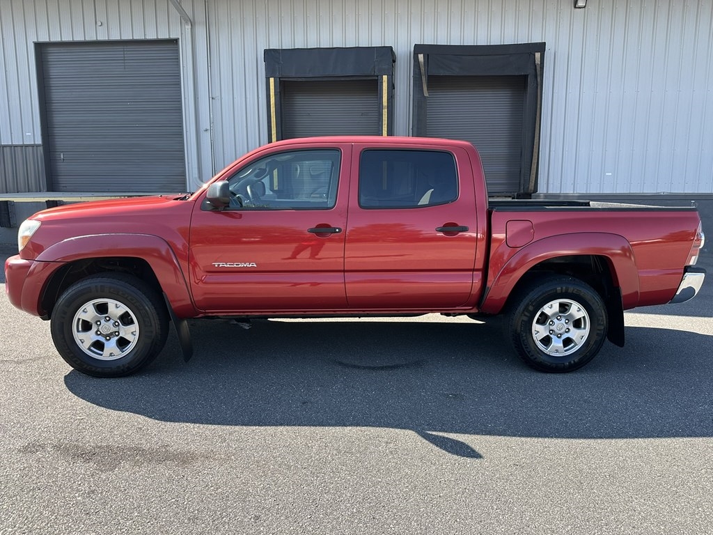 2010 Toyota Tacoma Double Cab V6 4x4 photo 2