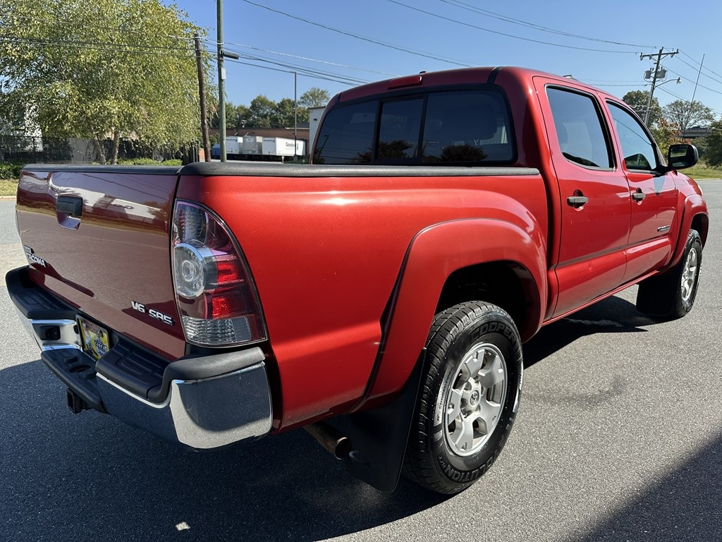 2010 Toyota Tacoma Double Cab V6 4x4 photo 5