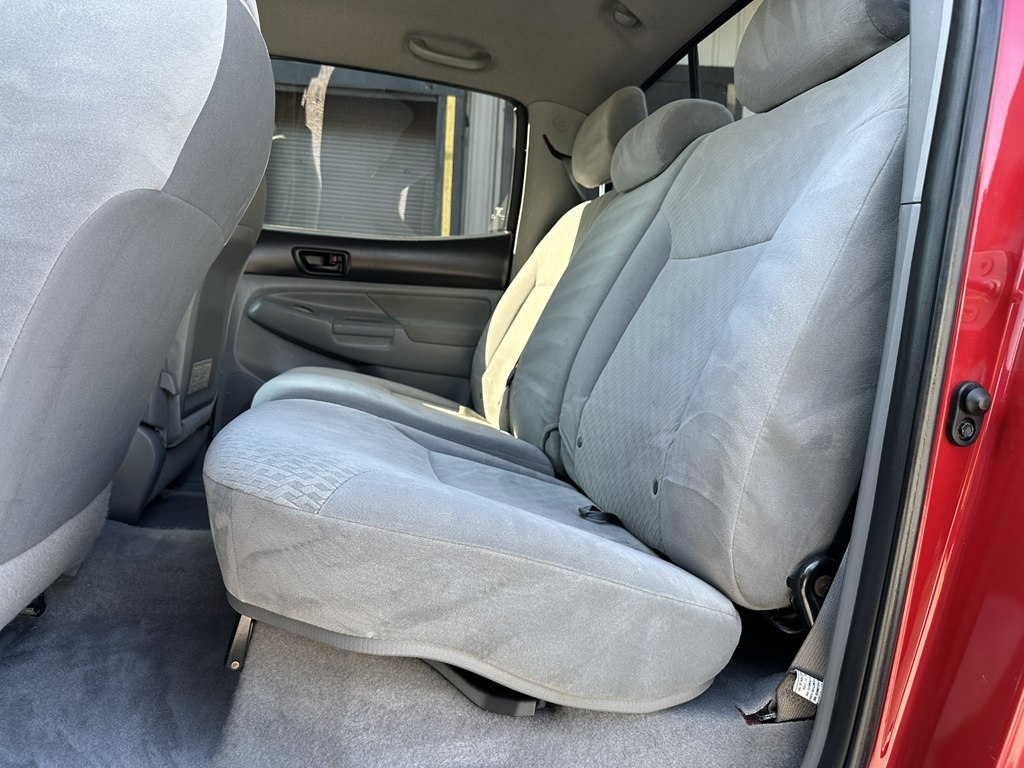 2010 Toyota Tacoma Double Cab V6 4x4 photo 14