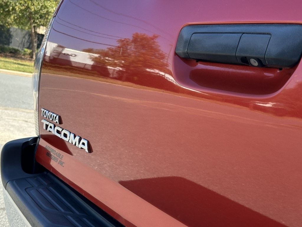 2010 Toyota Tacoma Double Cab V6 4x4 photo 15
