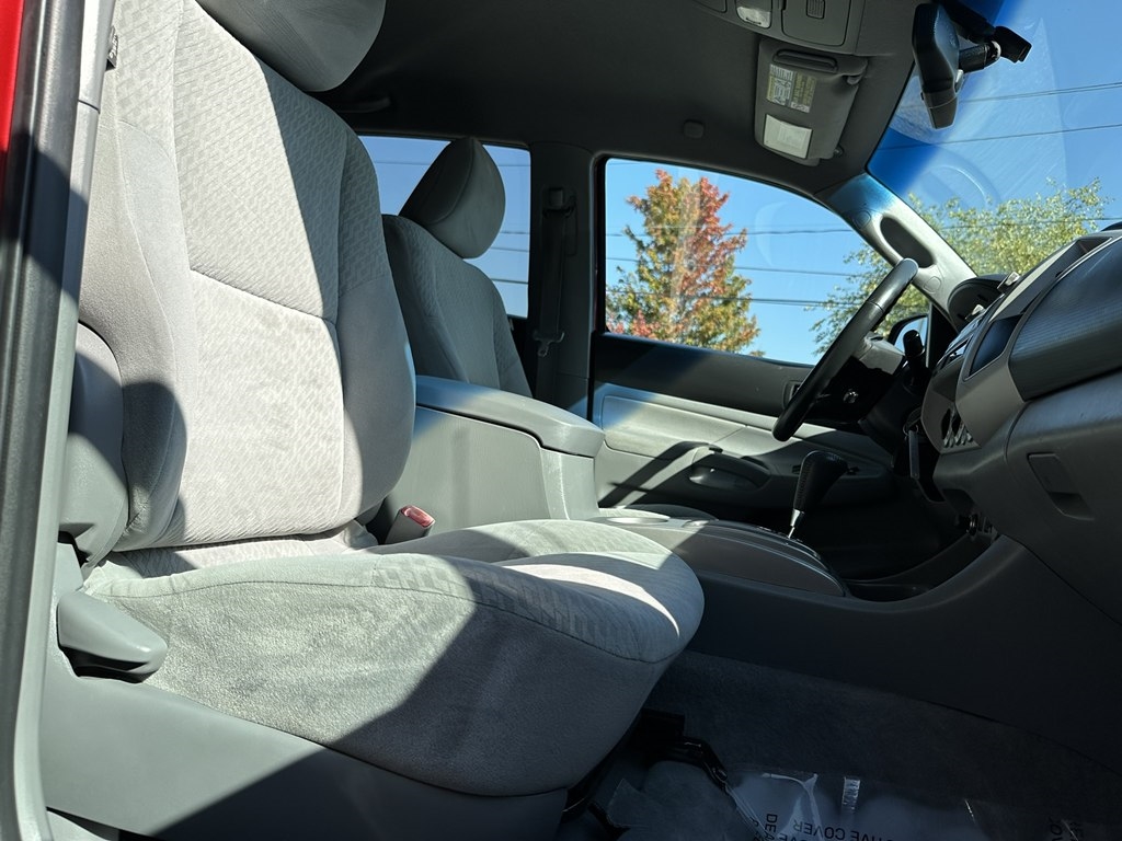 2010 Toyota Tacoma Double Cab V6 4x4 photo 20