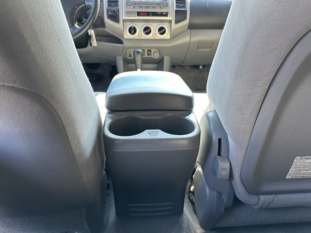 2010 Toyota Tacoma Double Cab V6 4x4 photo 26