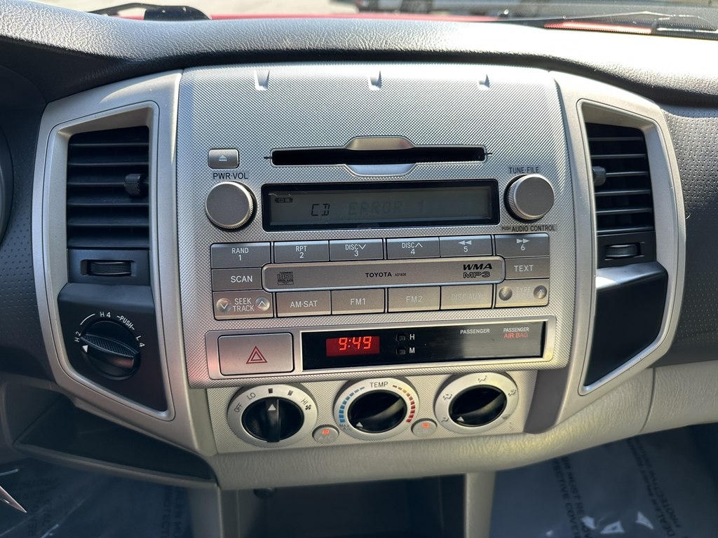 2010 Toyota Tacoma Double Cab V6 4x4 photo 33