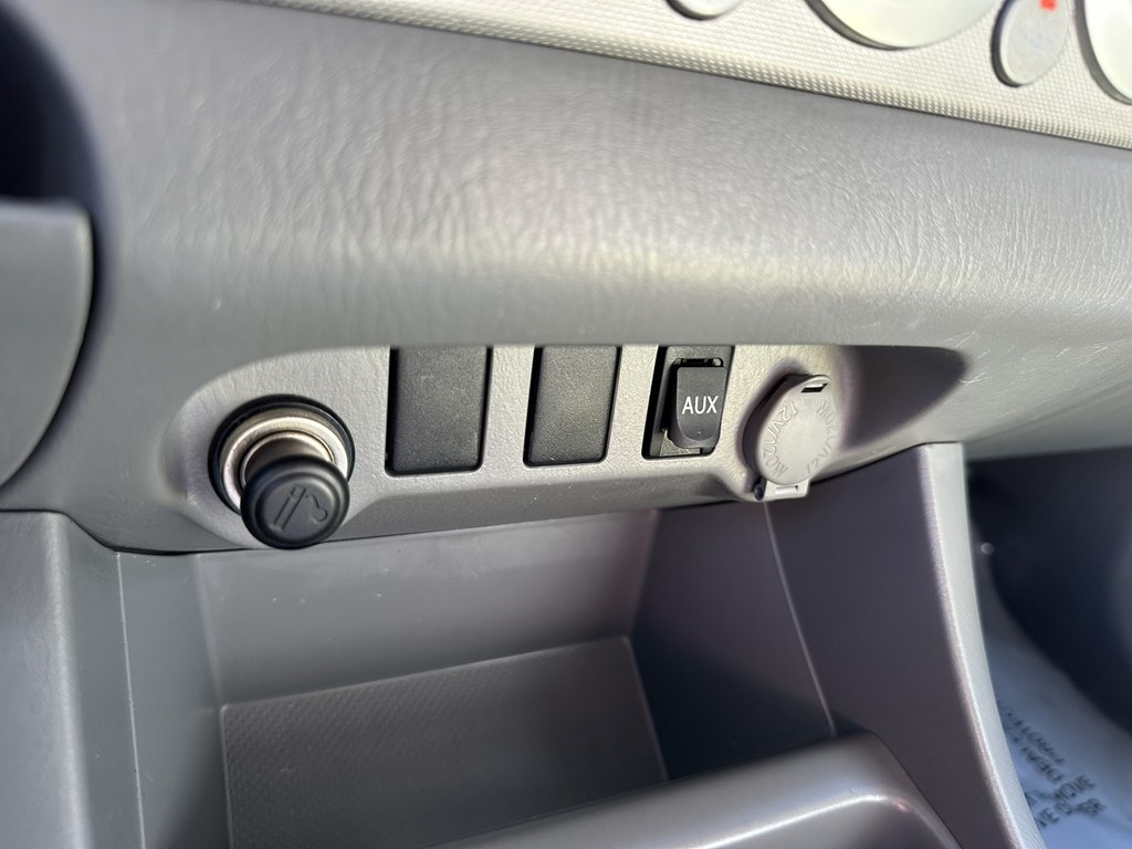 2010 Toyota Tacoma Double Cab V6 4x4 photo 34