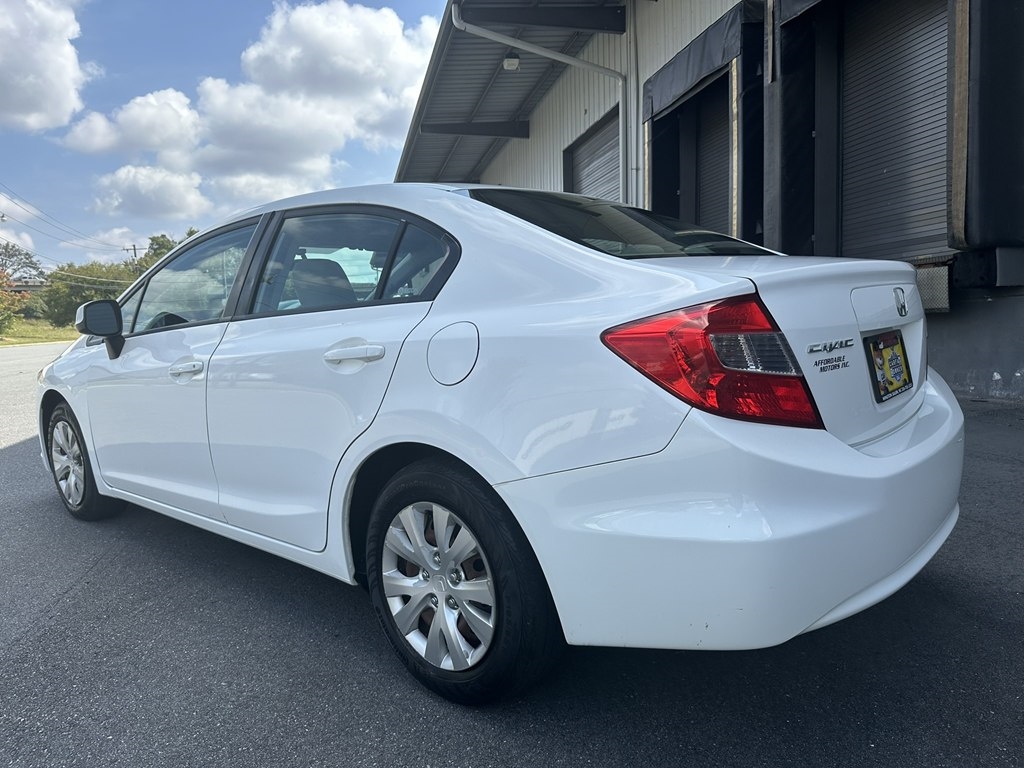 2012 Honda Civic LX photo 2