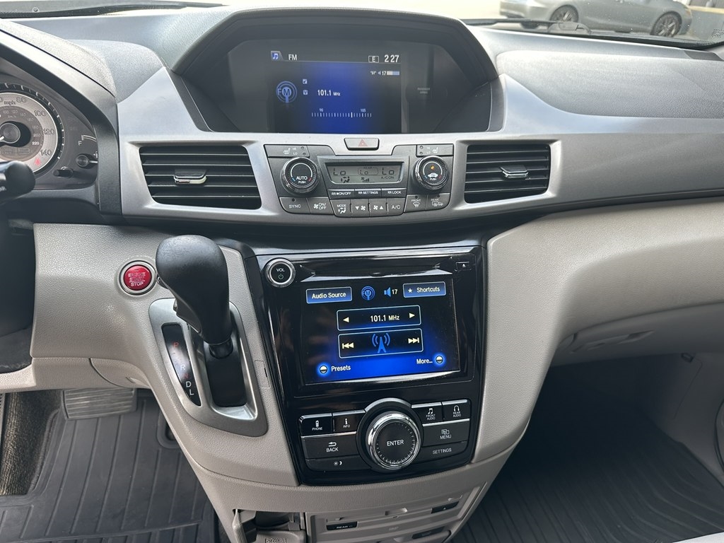 2014 Honda Odyssey EX-L photo 16