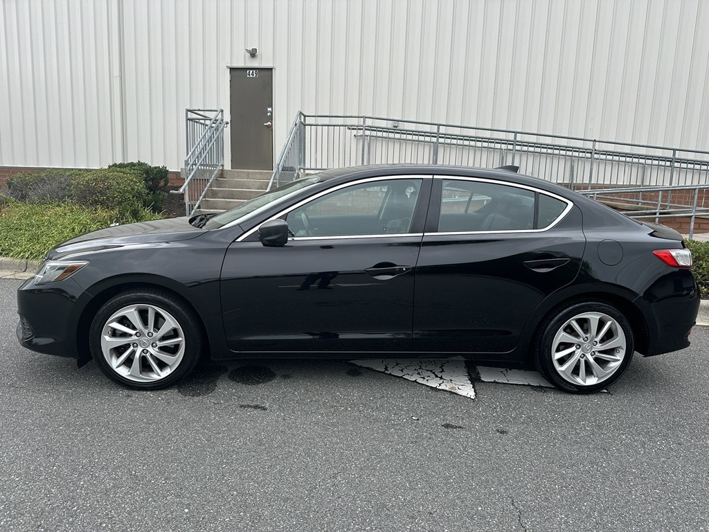 2017 Acura ILX 2.4L Premium photo 2