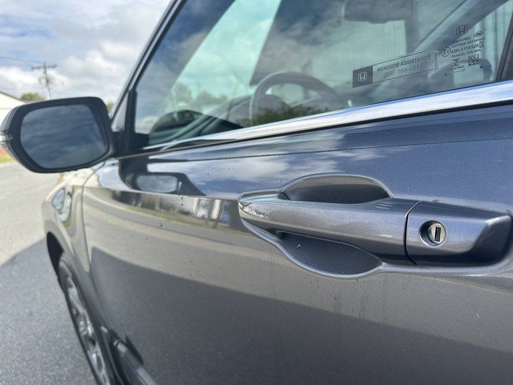 2017 Honda CR-V EX-L photo 12
