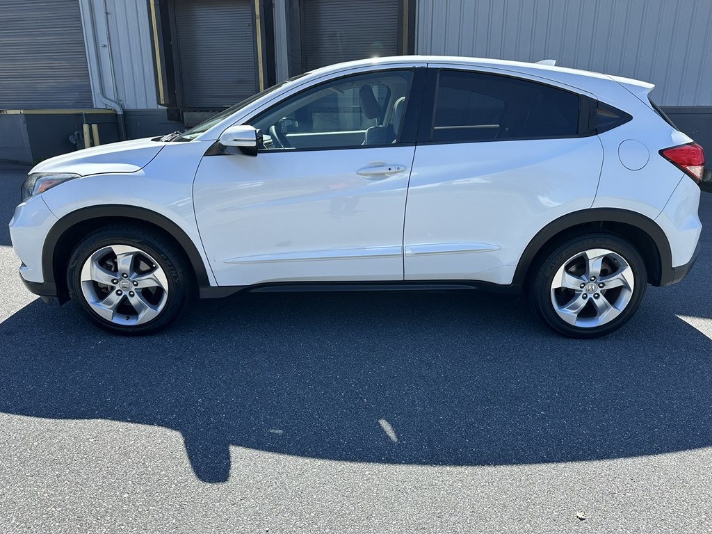 2016 Honda HR-V EX 2WD photo 2