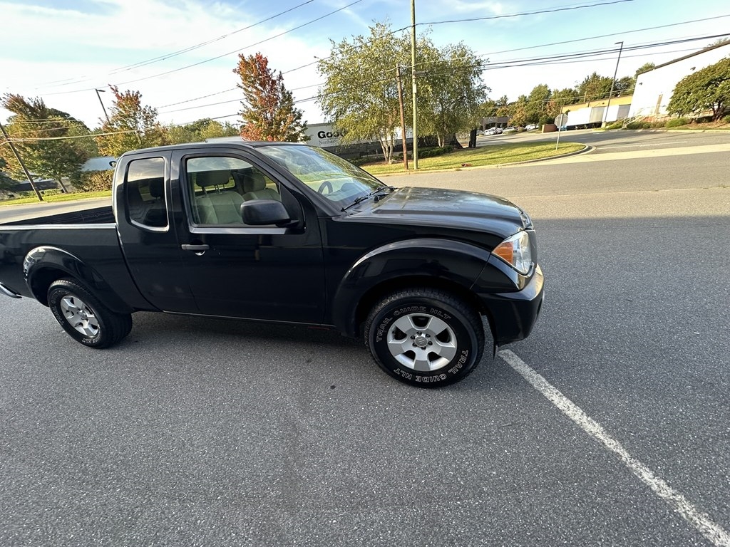 2009 Suzuki Equator photo 7