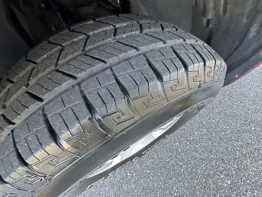 2009 Suzuki Equator photo 13