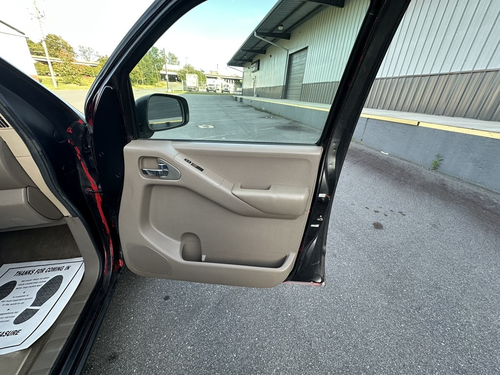 2009 Suzuki Equator photo 21