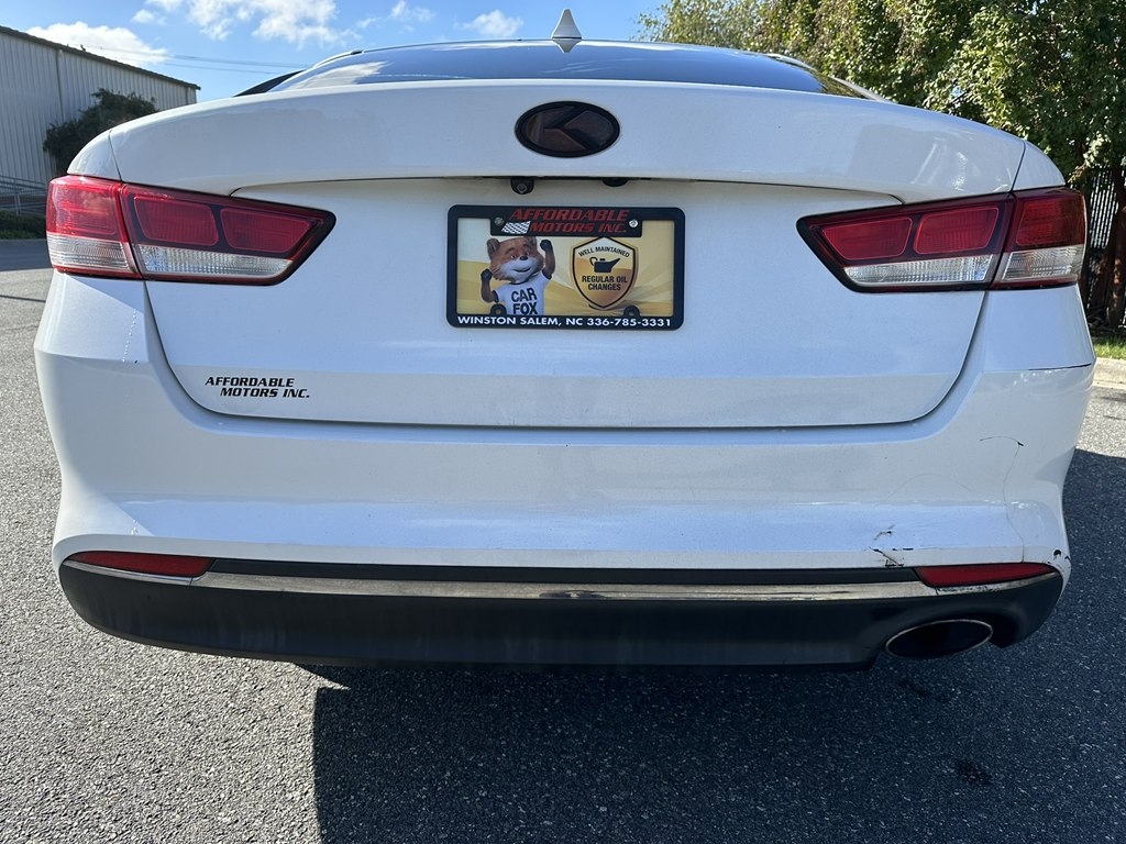 2017 Kia Optima 1.6T LX photo 4